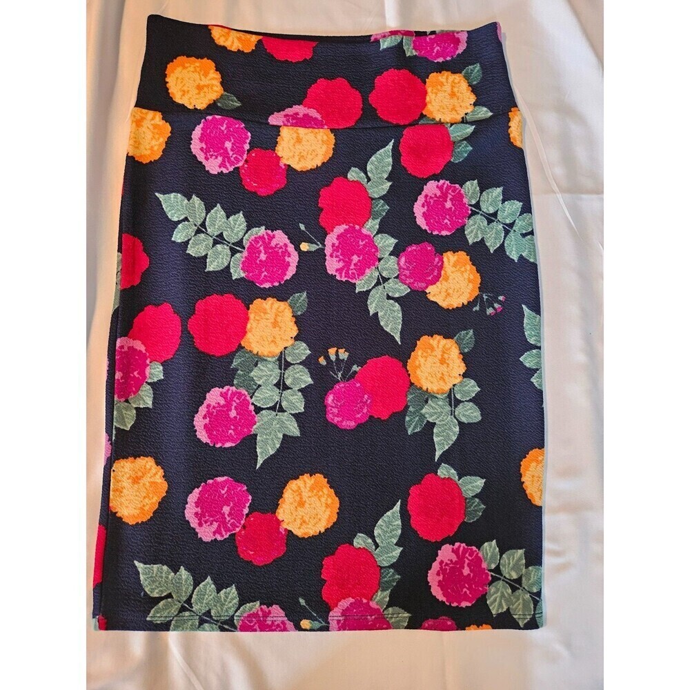 LuLaRoe Cassie Stretch Pencil Skirt Black Poppies Size Small